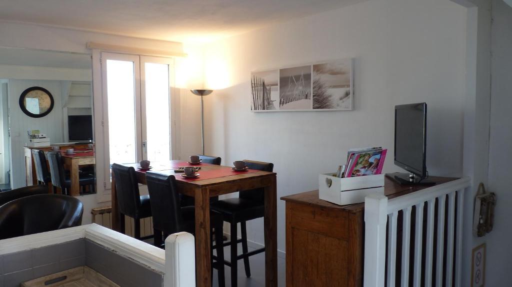 Apartment Violette Avec Parking Prive Securise *
